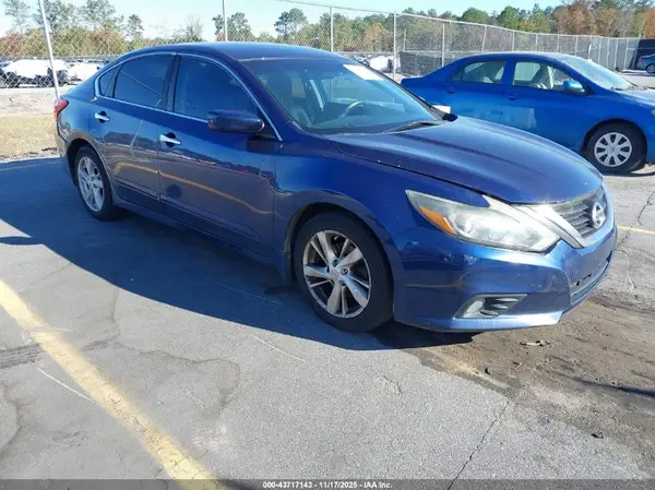 1N4AL3AP2GC267163 2016 NISSAN ALTIMA - Image 1