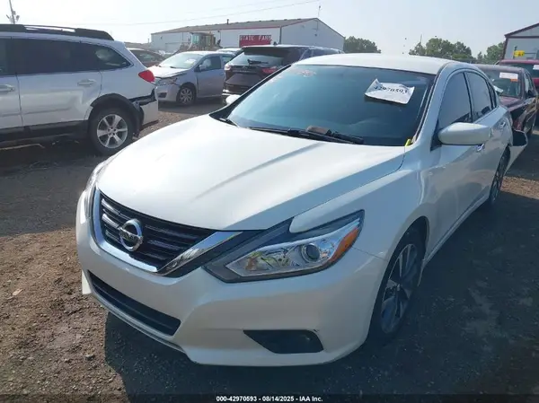 1N4AL3AP2GC268636 2016 NISSAN ALTIMA - Image 2