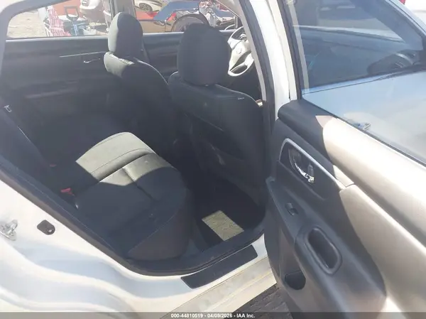 1N4AL3AP2GC268703 2016 NISSAN ALTIMA - Image 8