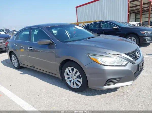1N4AL3AP2GC270094 2016 NISSAN ALTIMA - Image 1