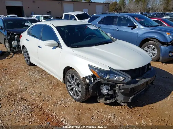 1N4AL3AP2GC271892 2016 NISSAN ALTIMA - Image 1