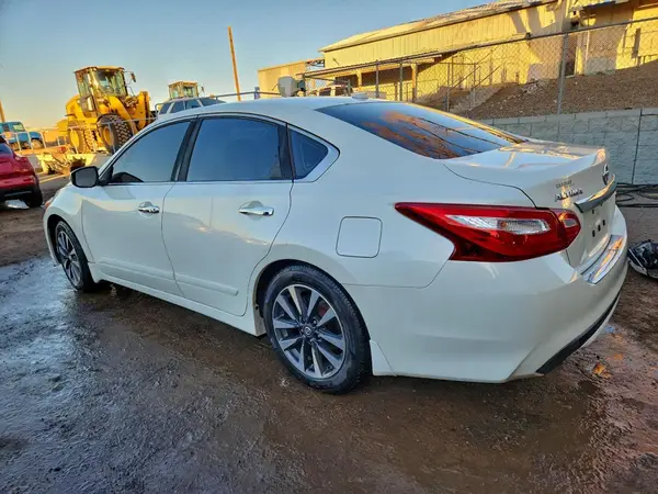 1N4AL3AP2GC284559 2016 NISSAN ALTIMA - Image 2