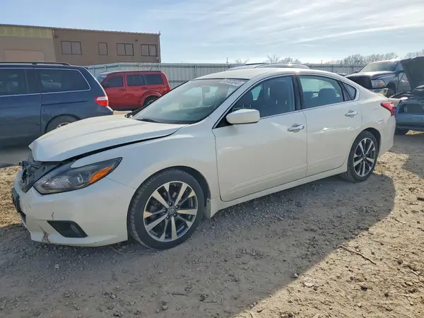 1N4AL3AP2GC286652 2016 NISSAN ALTIMA - Image 1