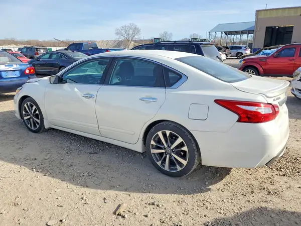 1N4AL3AP2GC286652 2016 NISSAN ALTIMA - Image 2