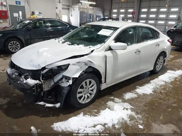 1N4AL3AP2GN313269 2016 NISSAN ALTIMA - Image 2