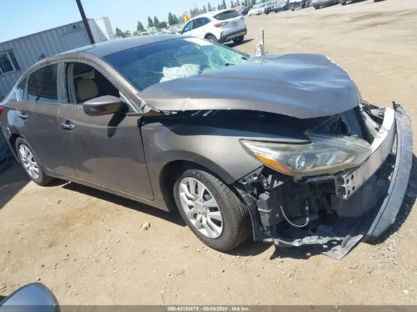 1N4AL3AP2GN313918 2016 NISSAN ALTIMA - Image 1