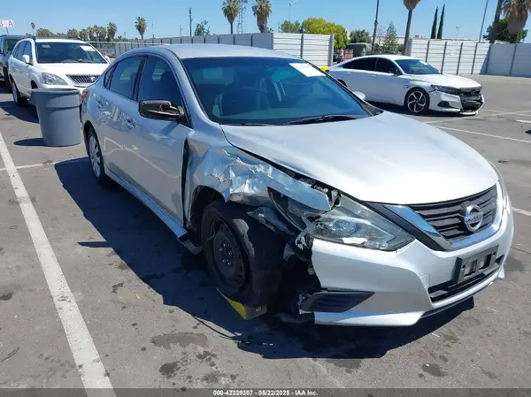 1N4AL3AP2GN316463 2016 NISSAN ALTIMA - Image 1