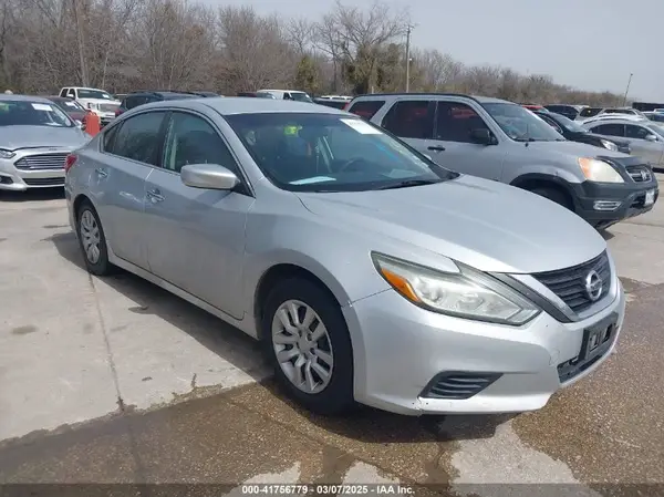 1N4AL3AP2GN320402 2016 NISSAN ALTIMA - Image 1