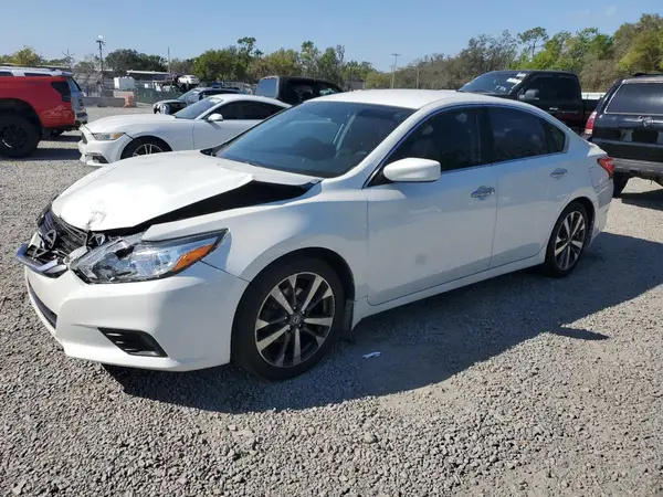1N4AL3AP2GN330699 2016 NISSAN ALTIMA - Image 1