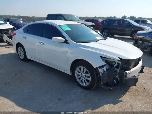 1N4AL3AP2GN345655 2016 NISSAN ALTIMA - Image 1