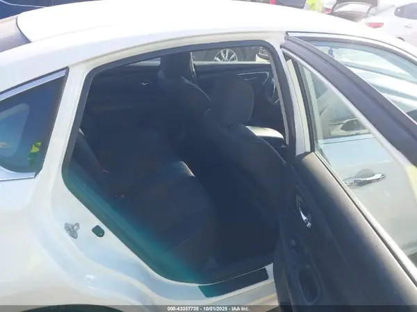 1N4AL3AP2GN379059 2016 NISSAN ALTIMA - Image 8