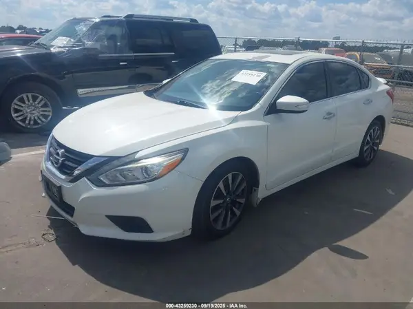 1N4AL3AP2HC110413 2017 NISSAN ALTIMA - Image 2