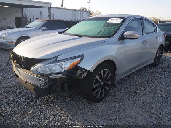 1N4AL3AP2HC110623 2017 NISSAN ALTIMA - Image 2