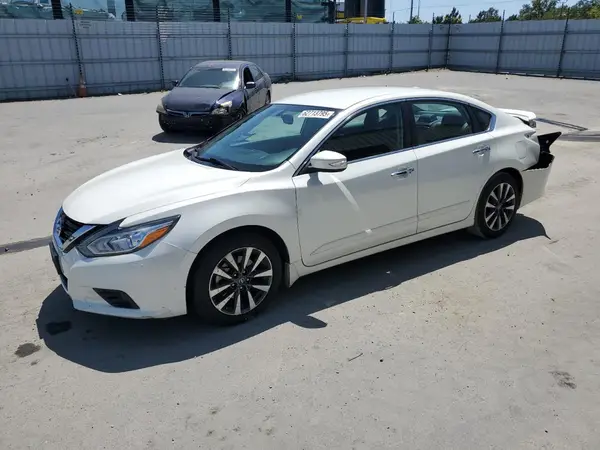 1N4AL3AP2HC113313 2017 NISSAN ALTIMA - Image 1