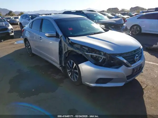1N4AL3AP2HC115417 2017 NISSAN ALTIMA - Image 1