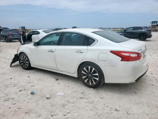 1N4AL3AP2HC118852 2017 NISSAN ALTIMA - Image 2