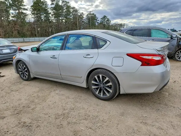 1N4AL3AP2HC120262 2017 NISSAN ALTIMA - Image 2