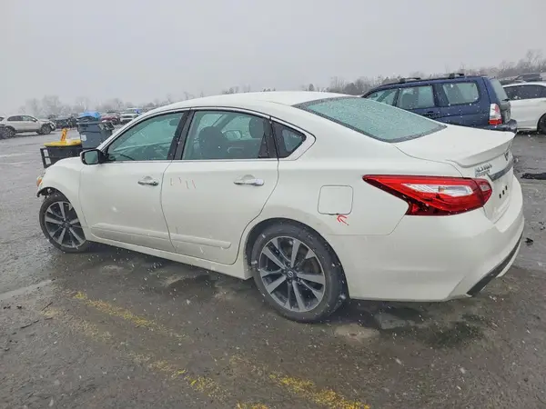 1N4AL3AP2HC120715 2017 NISSAN ALTIMA - Image 2