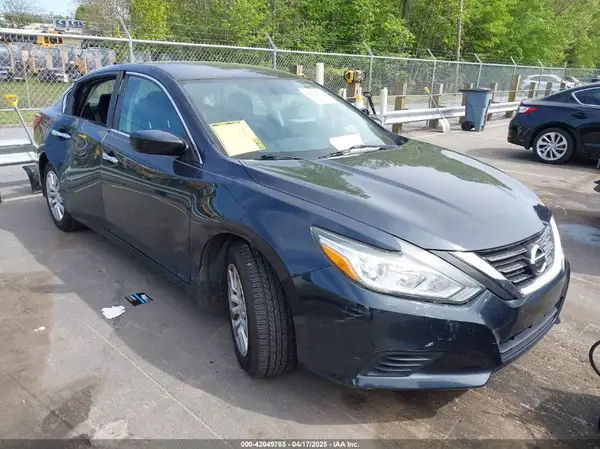 1N4AL3AP2HC123422 2017 NISSAN ALTIMA - Image 1