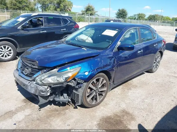 1N4AL3AP2HC127034 2017 NISSAN ALTIMA - Image 2