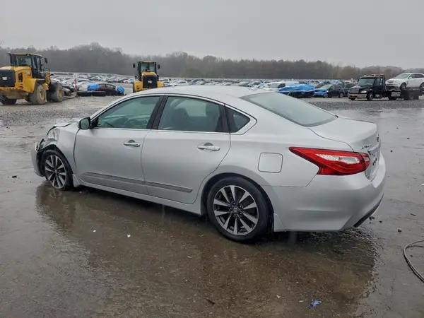1N4AL3AP2HC134047 2017 NISSAN ALTIMA - Image 2