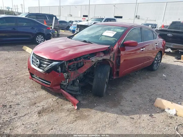 1N4AL3AP2HC135747 2017 NISSAN ALTIMA - Image 2