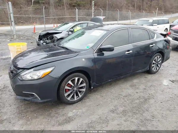 1N4AL3AP2HC137465 2017 NISSAN ALTIMA - Image 2