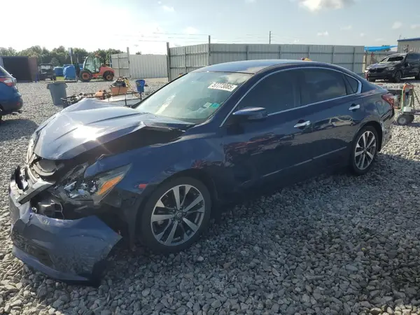 1N4AL3AP2HC137594 2017 NISSAN ALTIMA - Image 1