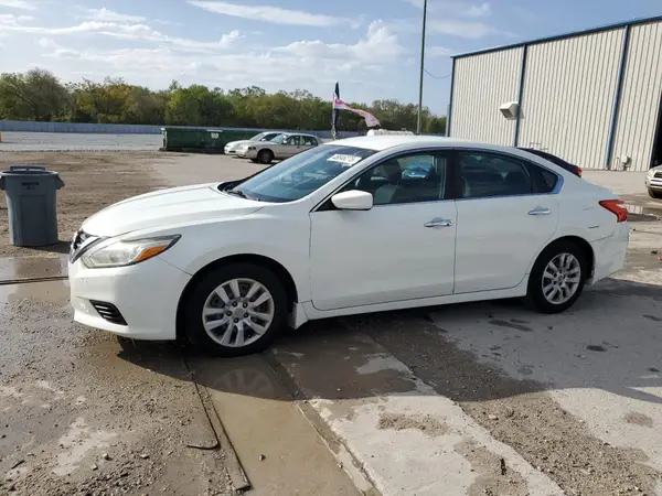 1N4AL3AP2HC139247 2017 NISSAN ALTIMA - Image 1
