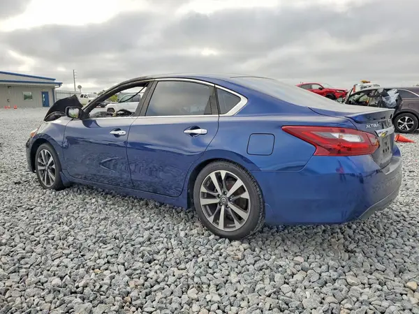 1N4AL3AP2HC139586 2017 NISSAN ALTIMA - Image 2