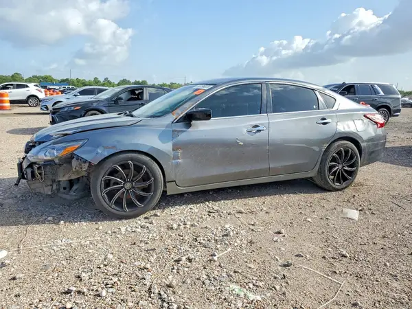 1N4AL3AP2HC140172 2017 NISSAN ALTIMA - Image 1