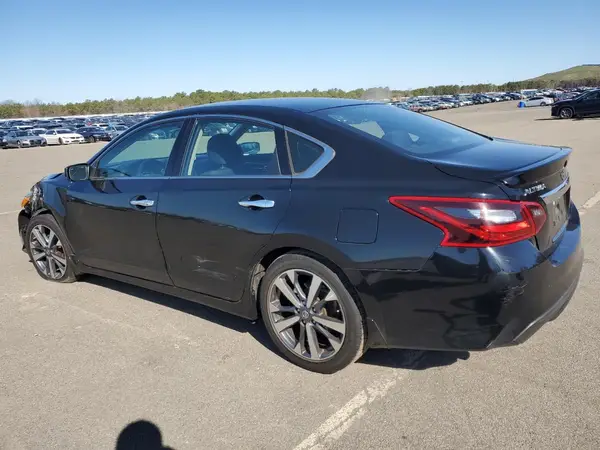 1N4AL3AP2HC140656 2017 NISSAN ALTIMA - Image 2
