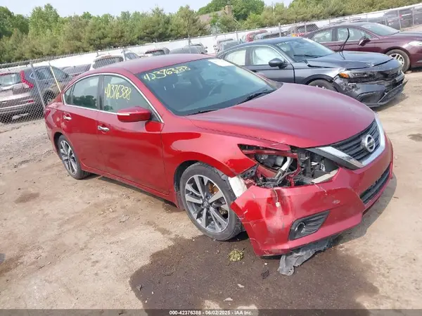 1N4AL3AP2HC140690 2017 NISSAN ALTIMA - Image 1