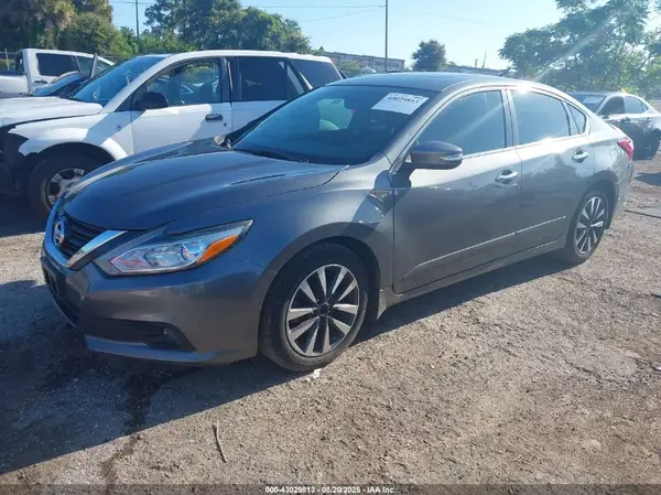 1N4AL3AP2HC148059 2017 NISSAN ALTIMA - Image 2