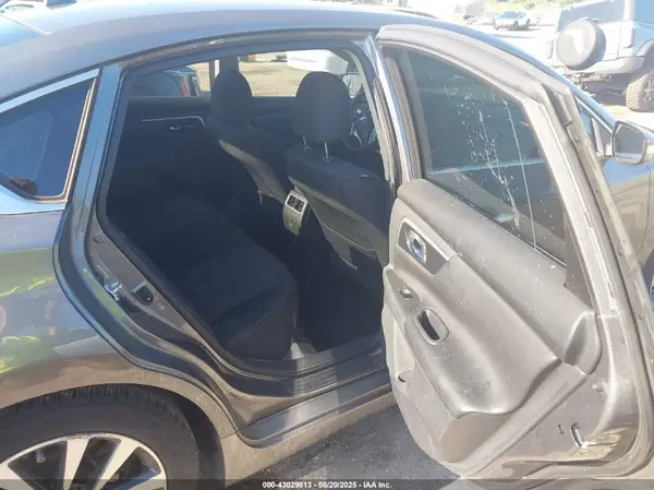 1N4AL3AP2HC148059 2017 NISSAN ALTIMA - Image 8