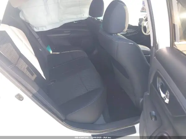 1N4AL3AP2HC149373 2017 NISSAN ALTIMA - Image 8