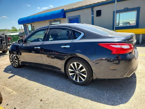 1N4AL3AP2HC149423 2017 NISSAN ALTIMA - Image 2