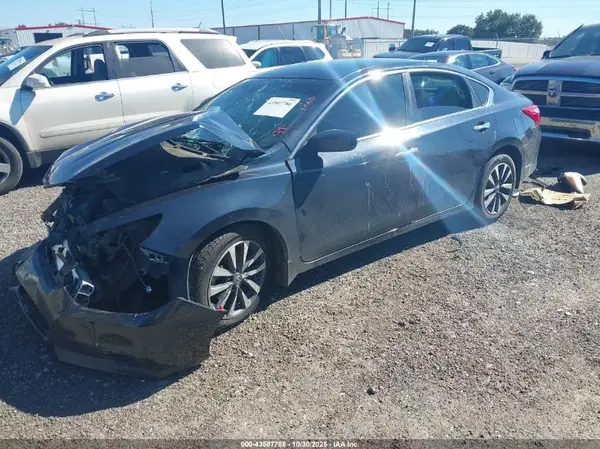 1N4AL3AP2HC151785 2017 NISSAN ALTIMA - Image 2