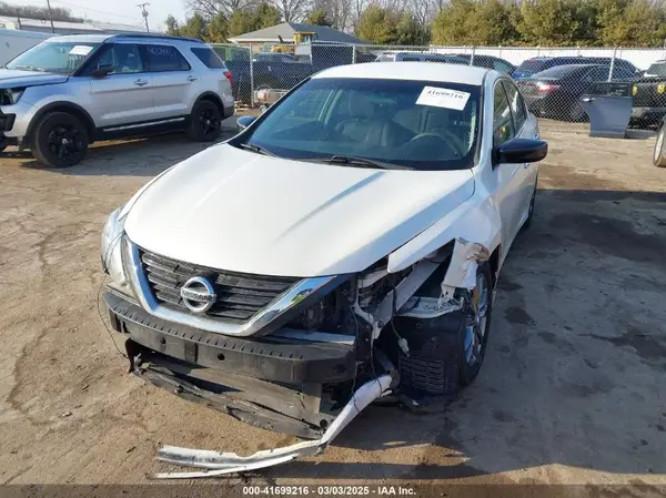 1N4AL3AP2HC161488 2017 NISSAN ALTIMA - Image 2