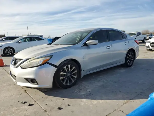1N4AL3AP2HC162186 2017 NISSAN ALTIMA - Image 1