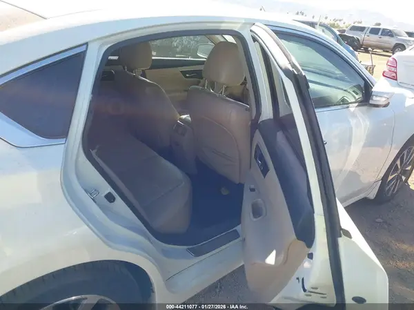 1N4AL3AP2HC162379 2017 NISSAN ALTIMA - Image 8