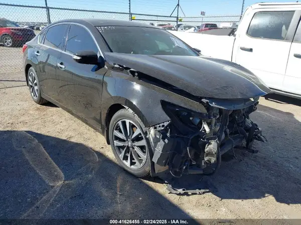 1N4AL3AP2HC164133 2017 NISSAN ALTIMA - Image 1