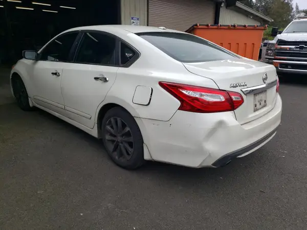 1N4AL3AP2HC167498 2017 NISSAN ALTIMA - Image 2
