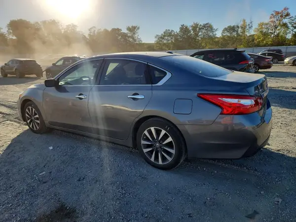 1N4AL3AP2HC168120 2017 NISSAN ALTIMA - Image 2