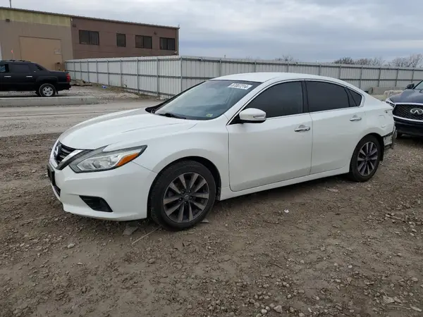1N4AL3AP2HC170773 2017 NISSAN ALTIMA - Image 1