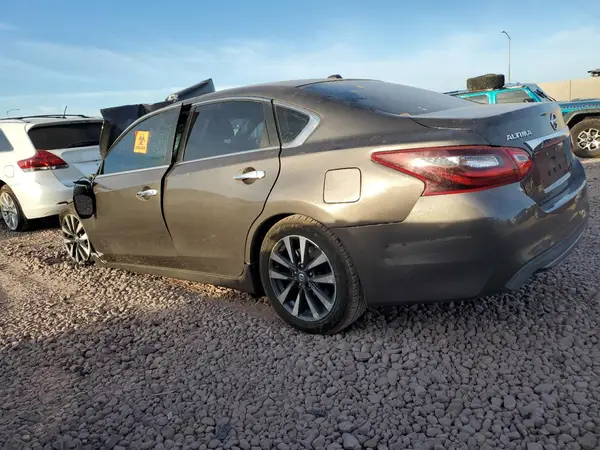 1N4AL3AP2HC172264 2017 NISSAN ALTIMA - Image 2