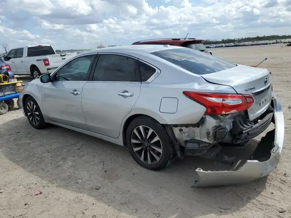1N4AL3AP2HC174385 2017 NISSAN ALTIMA - Image 2
