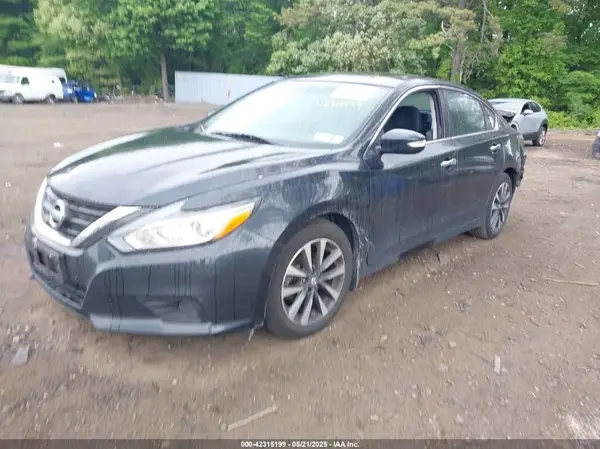 1N4AL3AP2HC174645 2017 NISSAN ALTIMA - Image 2
