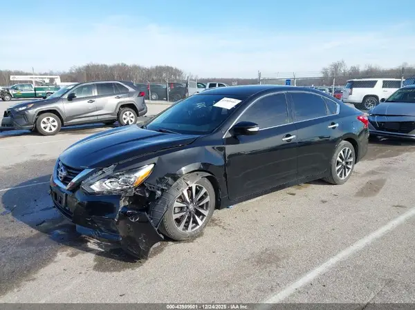 1N4AL3AP2HC175536 2017 NISSAN ALTIMA - Image 2