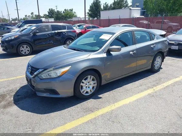 1N4AL3AP2HC180607 2017 NISSAN ALTIMA - Image 2